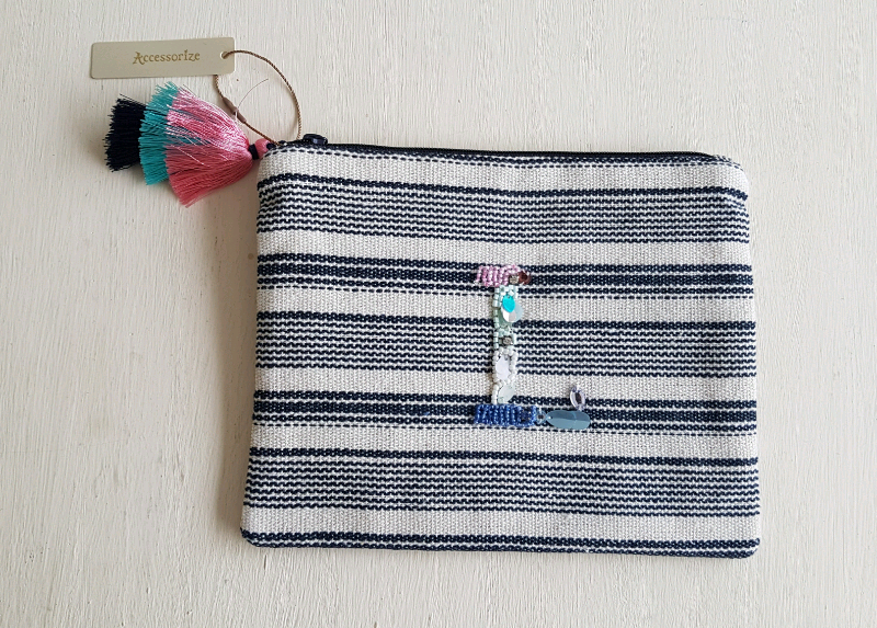accessorize wash bag